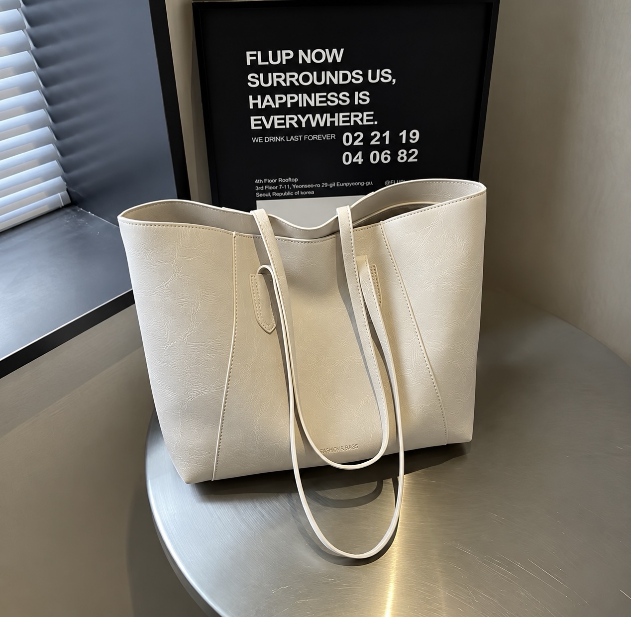 Nova Minimalist Tote Bag - Cream Nova Minimalist Tote Bag - Cream