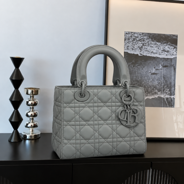 Dahlia Quilted Structured Handbag - Grey